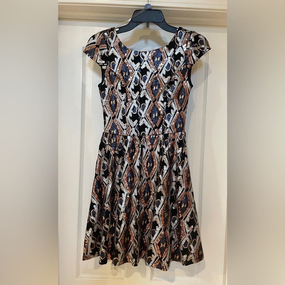 Sequined Speechless mini dress black silver and bronze